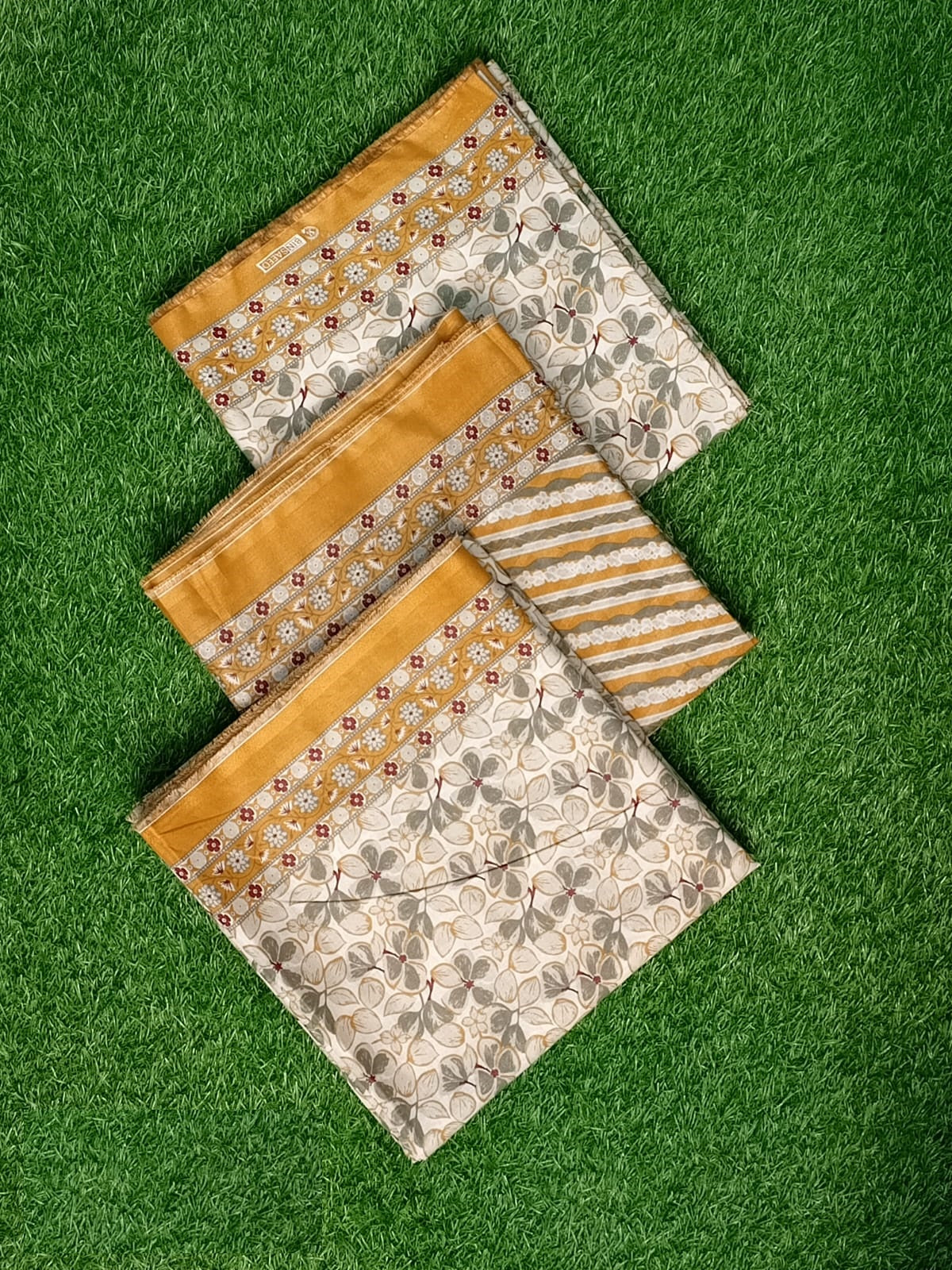 3 Piece Lawn Printed UnStitched Suit