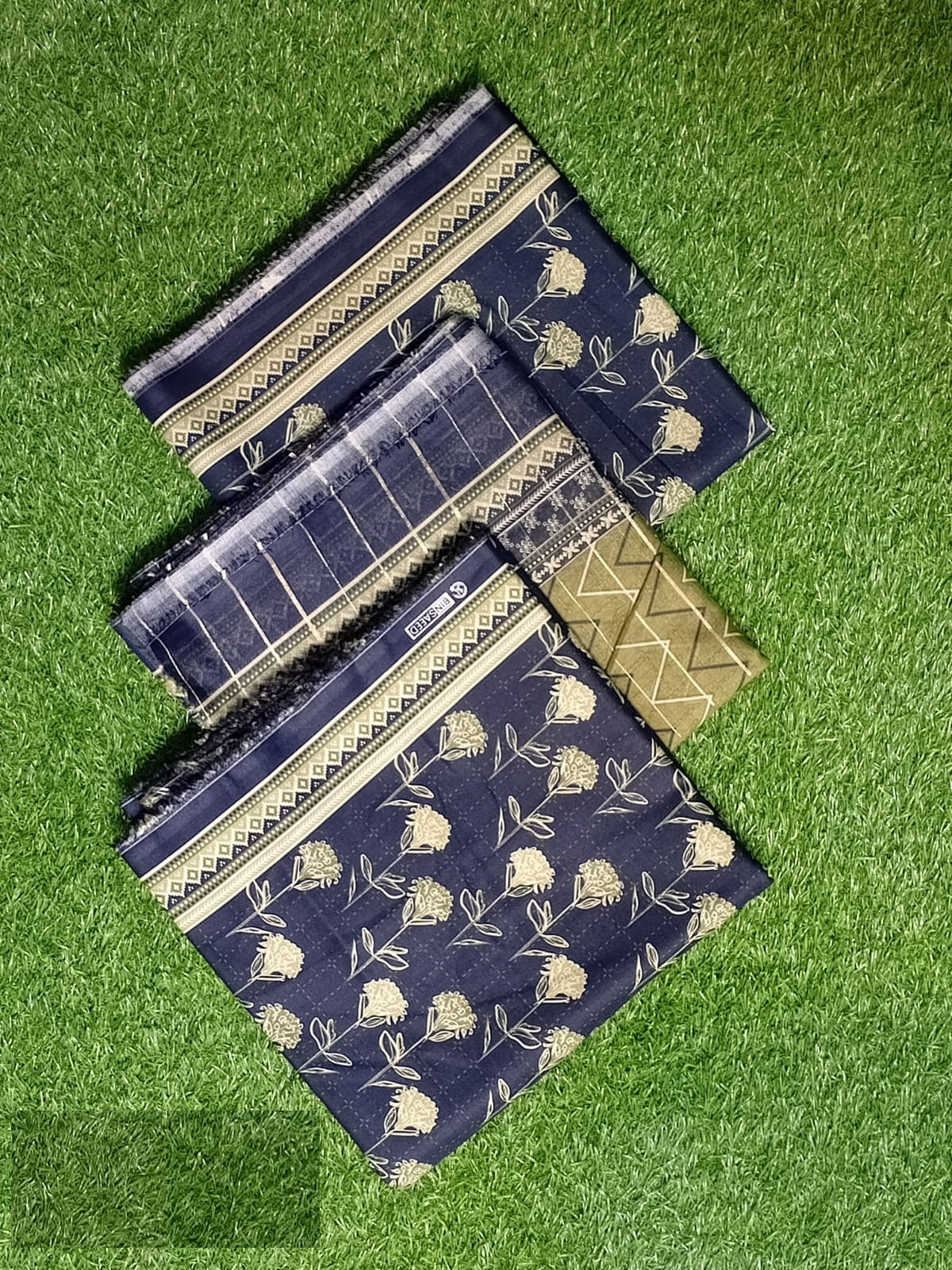 3 Piece Lawn Printed UnStitched Suit