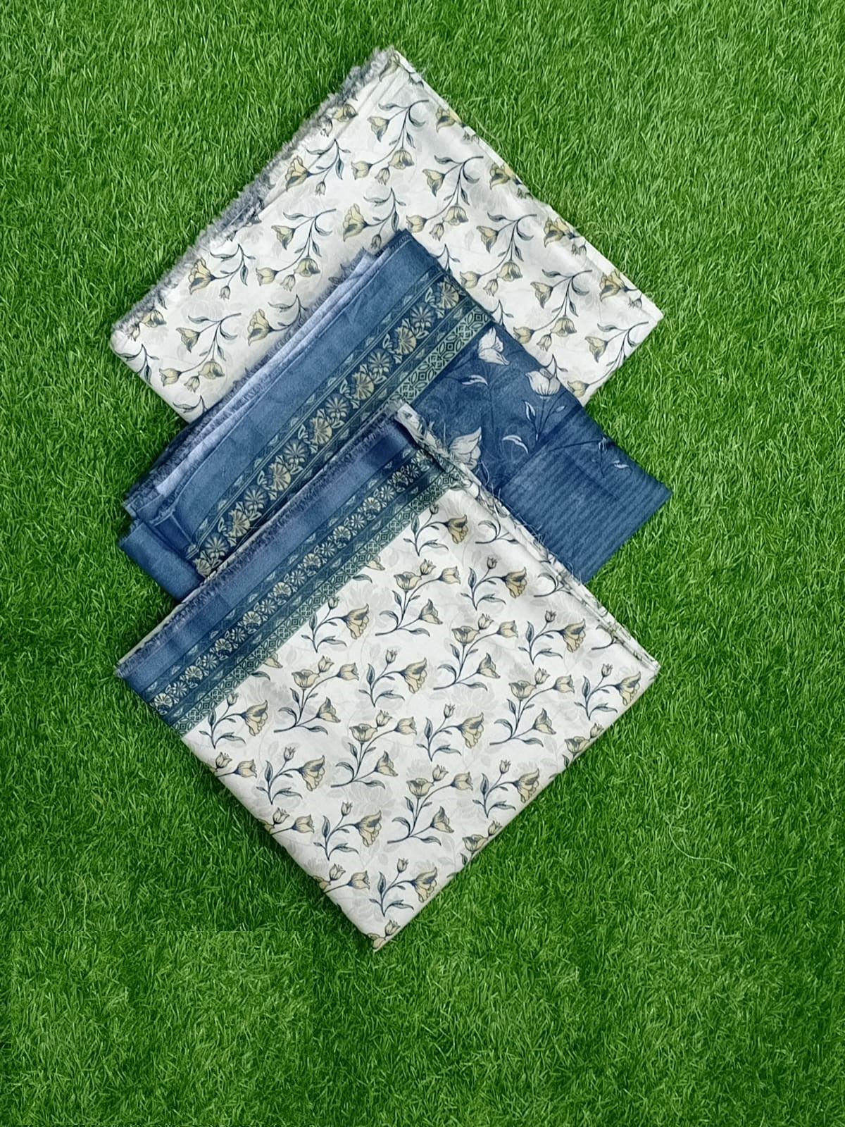 3 Piece Lawn Printed UnStitched Suit