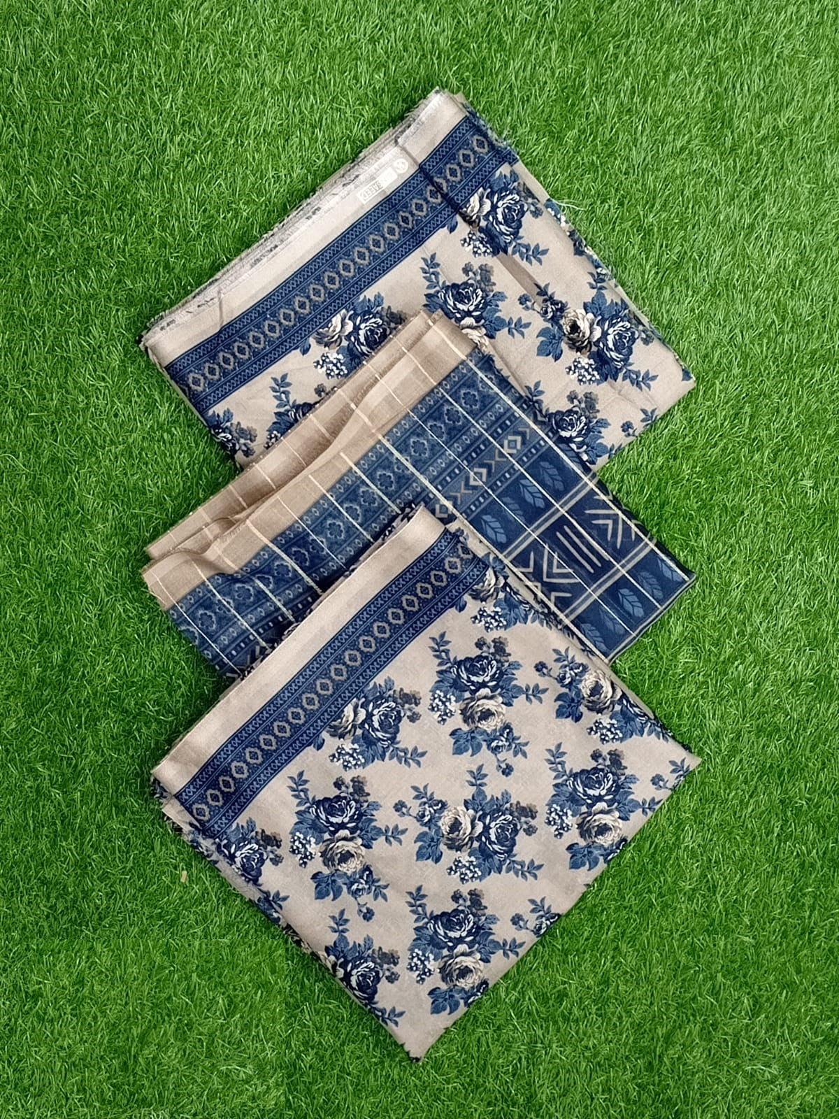 3 Piece Lawn Printed UnStitched Suit