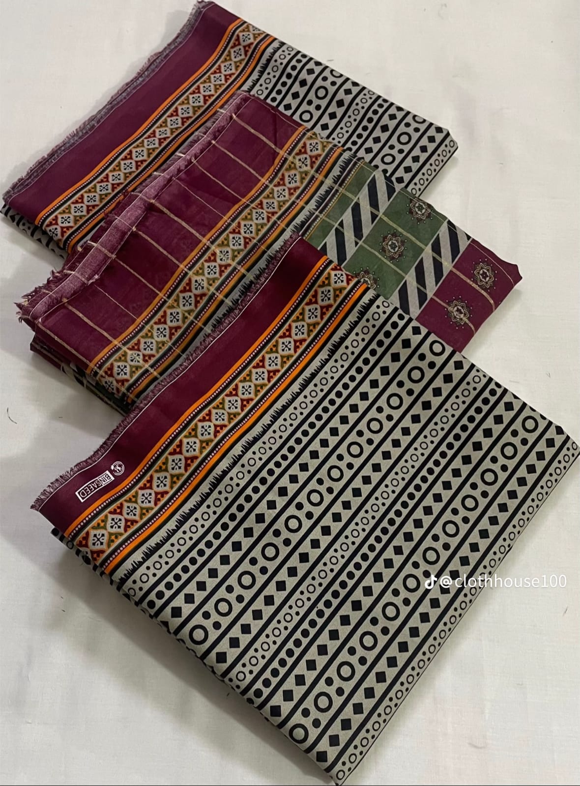 3 Piece Lawn Printed UnStitched Suit