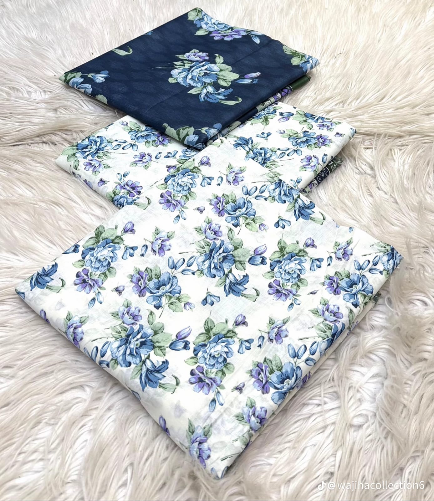 3 Piece Lawn Printed UnStitched Suit